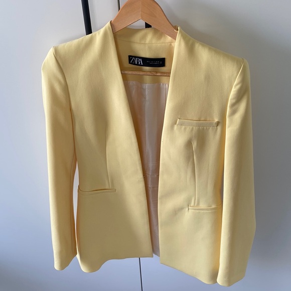 Zara blazer - Picture 1 of 3